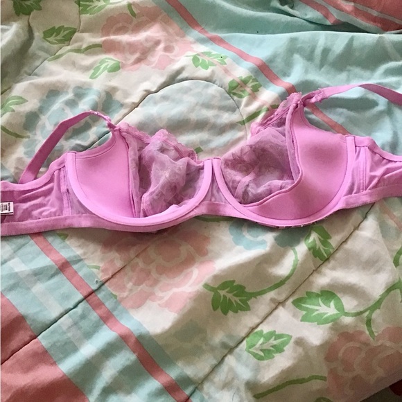 Victoria's Secret Lacy Floral Pink Bra, 38DD, like new. - Picture 5 of 6